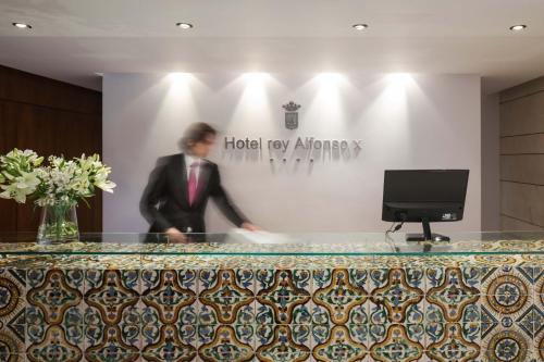 Hotel Rey Alfonso X - image 13