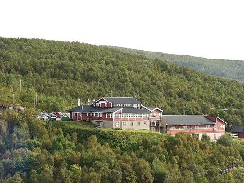 Tjeldsundbrua Hotel - image 8