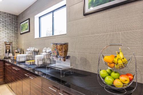 Sleep Inn Dallas Love Field-Medical District - image 25