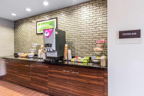 Sleep Inn Dallas Love Field-Medical District - image 24