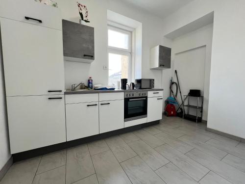 Comfortable 4 private rooms in shared Apt Perfect for Groups & Friends 5