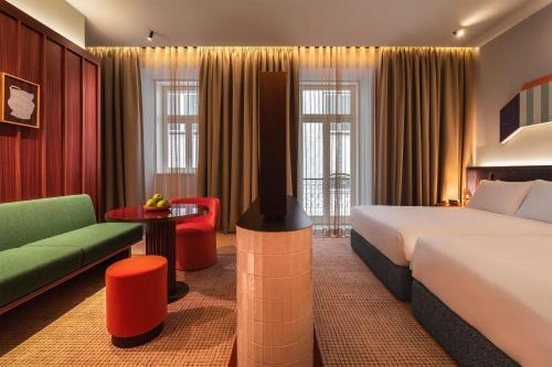 room detail thumbnail 0