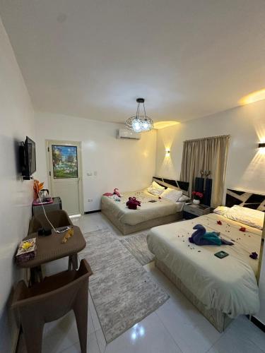 room detail thumbnail 0