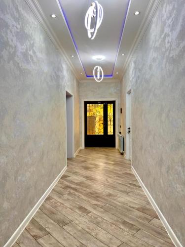 Qax home in Qax