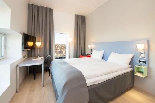Scandic Lerkendal Room Type - Standard Room, 1 Queen Bed