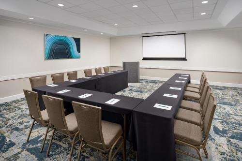 Embassy Suites by Hilton- Lake Buena Vista Resort - image 33