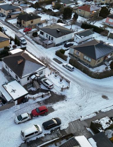 Exterior view, Kattarp Home Cellar - Free Parking & Private Entrance in Sodra Sofielund