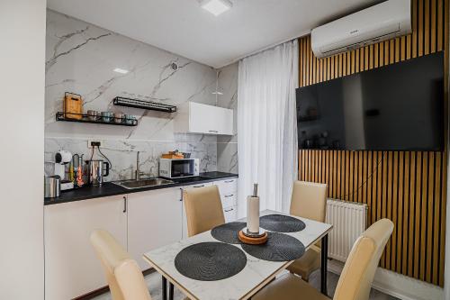 Two Bedroom Apartment Jose with Private Parking