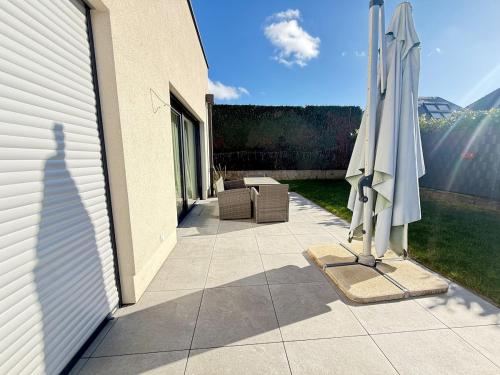 New House 4 adultes - 2 enfants - 180 m2 in 바스카라지