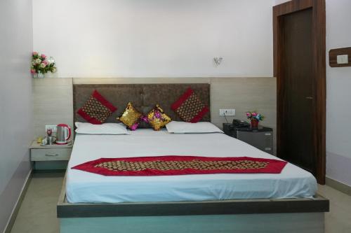 Hotel satkar in Chhindwara