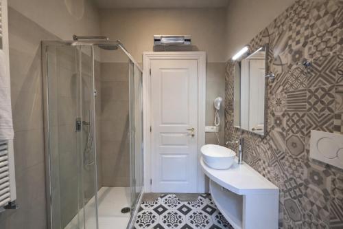 Bramble Luxury Suites - image 14