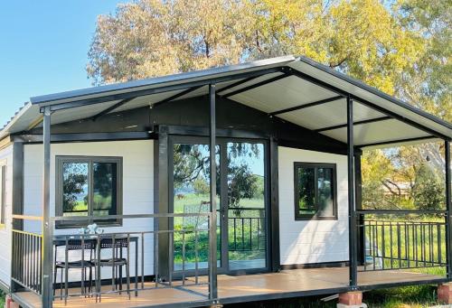 Beautiful Pradise 1 in Smithfield Plains