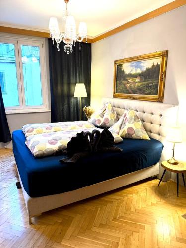 Center Apartment with 360° Rooftop - Tap to explore photos