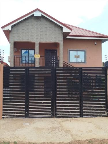 Reggies Residence and Apartments in Amasaman