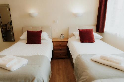 The Half Moon Inn Room Type - Economy Twin Room