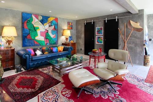 Emerald House in Joatinga