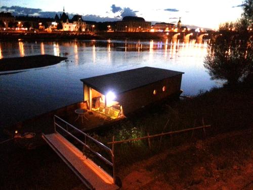 Different Holidays in Ile Offard