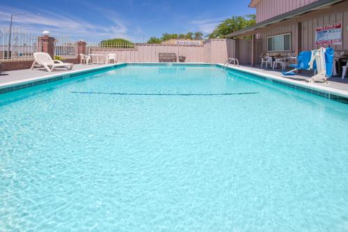 Piscină, Days Inn by Wyndham Oroville in Oroville (CA)