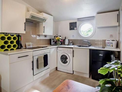 Facilities, 1 Bed in East Cowes oc-91562 in Whippingham and Osborne