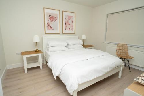 Spacious Family Stay Near the City in 高速公路區