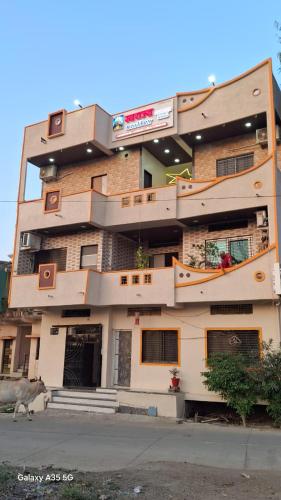 Swarajya Bhakta Niwas in Parli