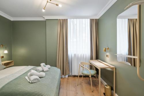 room detail thumbnail 1