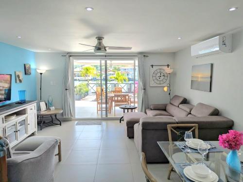 Beautifully renovated villa close to the beach in Saint Mary