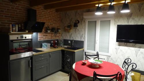 virtuve, Pigeonnier de campagne in Moncaut