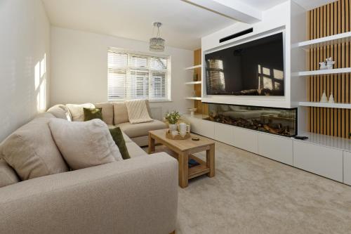 Stylish 3BR House with Free Parking & Garden – khách sạn tại Bishops Waltham