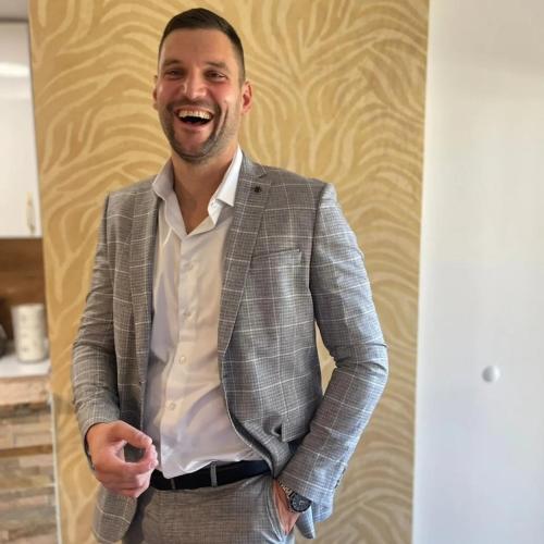 Studio apartman Downtown