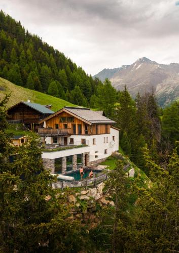 Leni Mountain Chalet