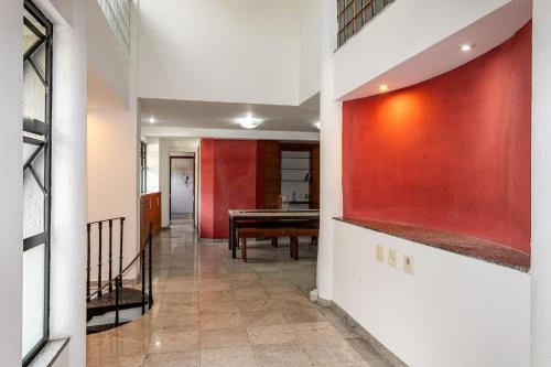 Shared lounge/TV area, Mansao Rio: Vista linda, Piscina, 8 Hospedes in Cosme Velho