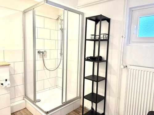 Shower, Luxury Wohnung in zentraler Lage in Lokstedt