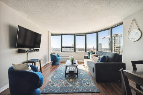 Downtown MICH AVE, Grant Park, Museums 2bd-2ba #20 near 311 South Wacker Drive Chicago
