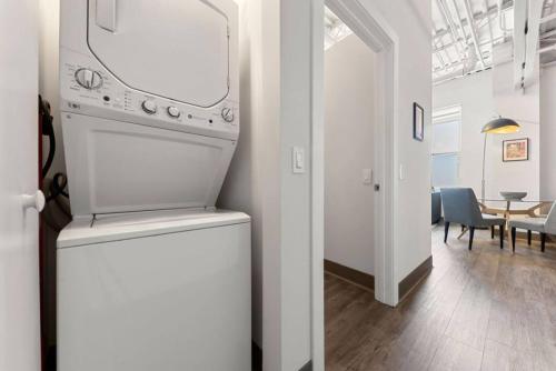 Facilities, Downtown Mich Ave - 6 Penthouses, Sleep 25 in Grant Park