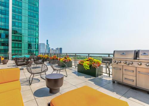 Facilities, Cozy Downtown MICH AVE gym and rooftop #7 in Grant Park
