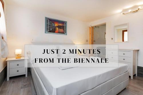 Charming One-Bedroom Apartment in Authentic Venice, Biennale Area