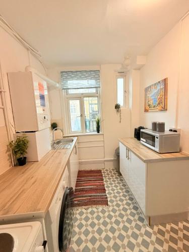 Tower Bridge Guest Flat-80