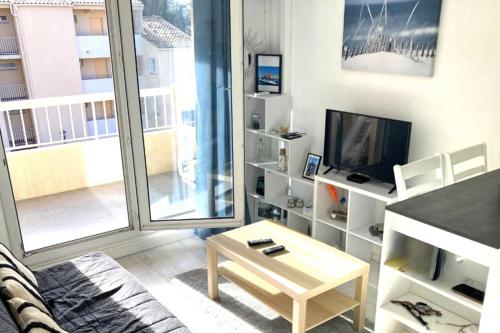 Spacieux studio neuf proche mer