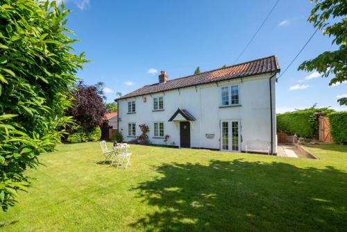 Iekārtas, 4 Bed in Great Plumstead oc-2295 in Great Plumstead
