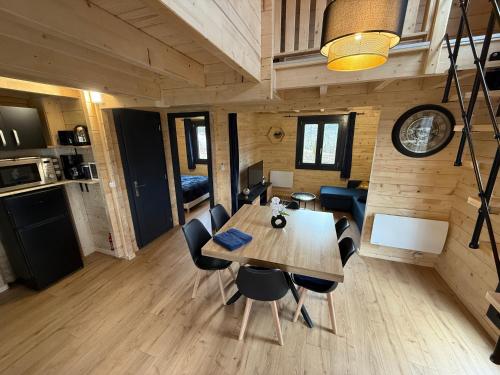 4 bedrooms, 6 beds