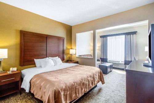 HOTEL WORLD Inn and Suites in Corbin (KY)