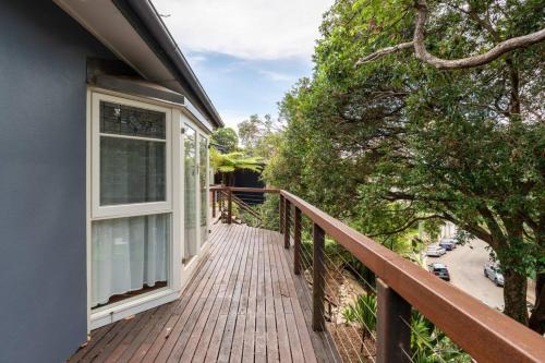 Contemporary Balmoral Beachside Family Retreat - image 13