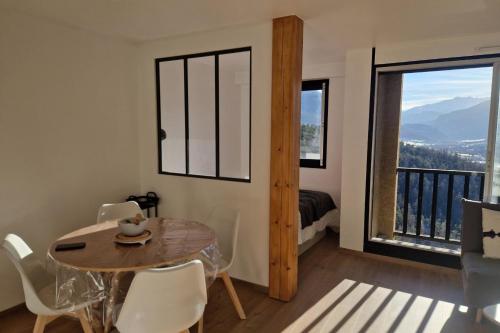 Rare pearl with an incredible view of all Briançon - Apartment