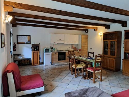 virtuve, Passione Peonie Apartment in Roccabruna