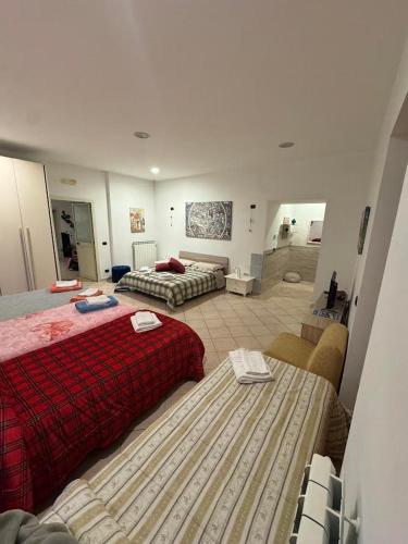 Artigiani di Preziosità-Rooms (Artigiani di Preziosita-Rooms) in Кастелламар ді Стабія