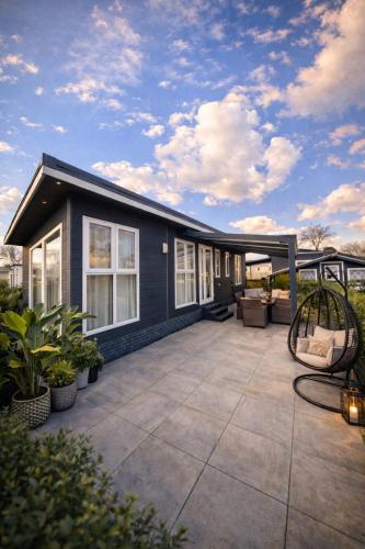 Luxus Chalet im schönen Recratiepark De Veerstal in 6991 JG Rheden