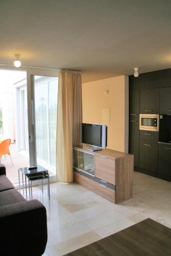 Létesítmények, L' Escala Resort in La Escala