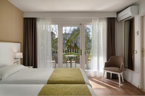 Hotel Araxa - Adults Only near Bellver-kastély