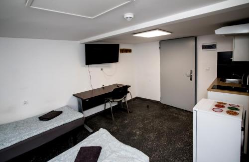 2 twin beds